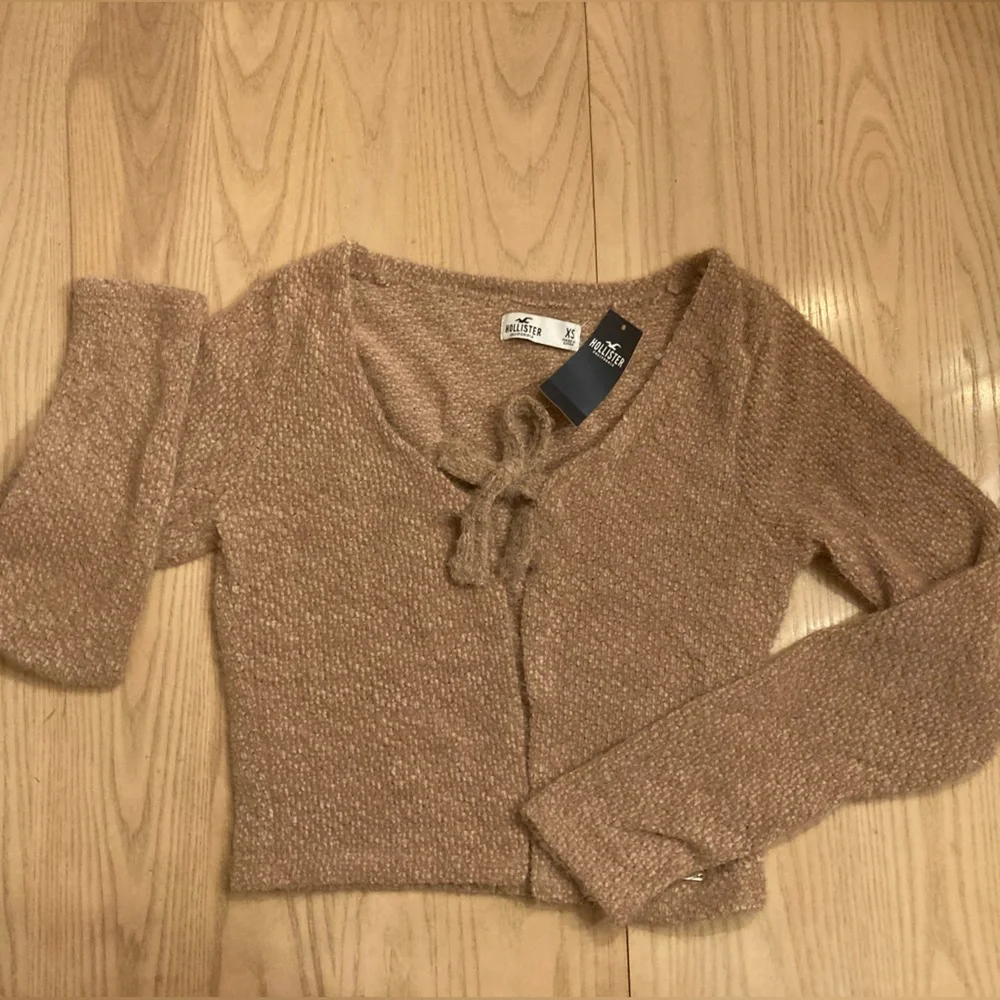 NWT Hollister Caramel-Colored Cardigan - Picture 2 of 5